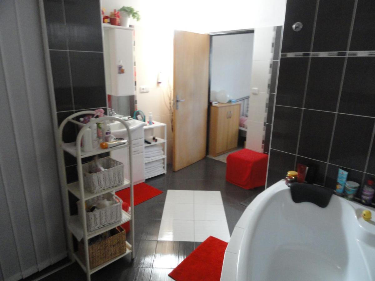 Apartmán Woodcock Poniklá Exteriér fotografie