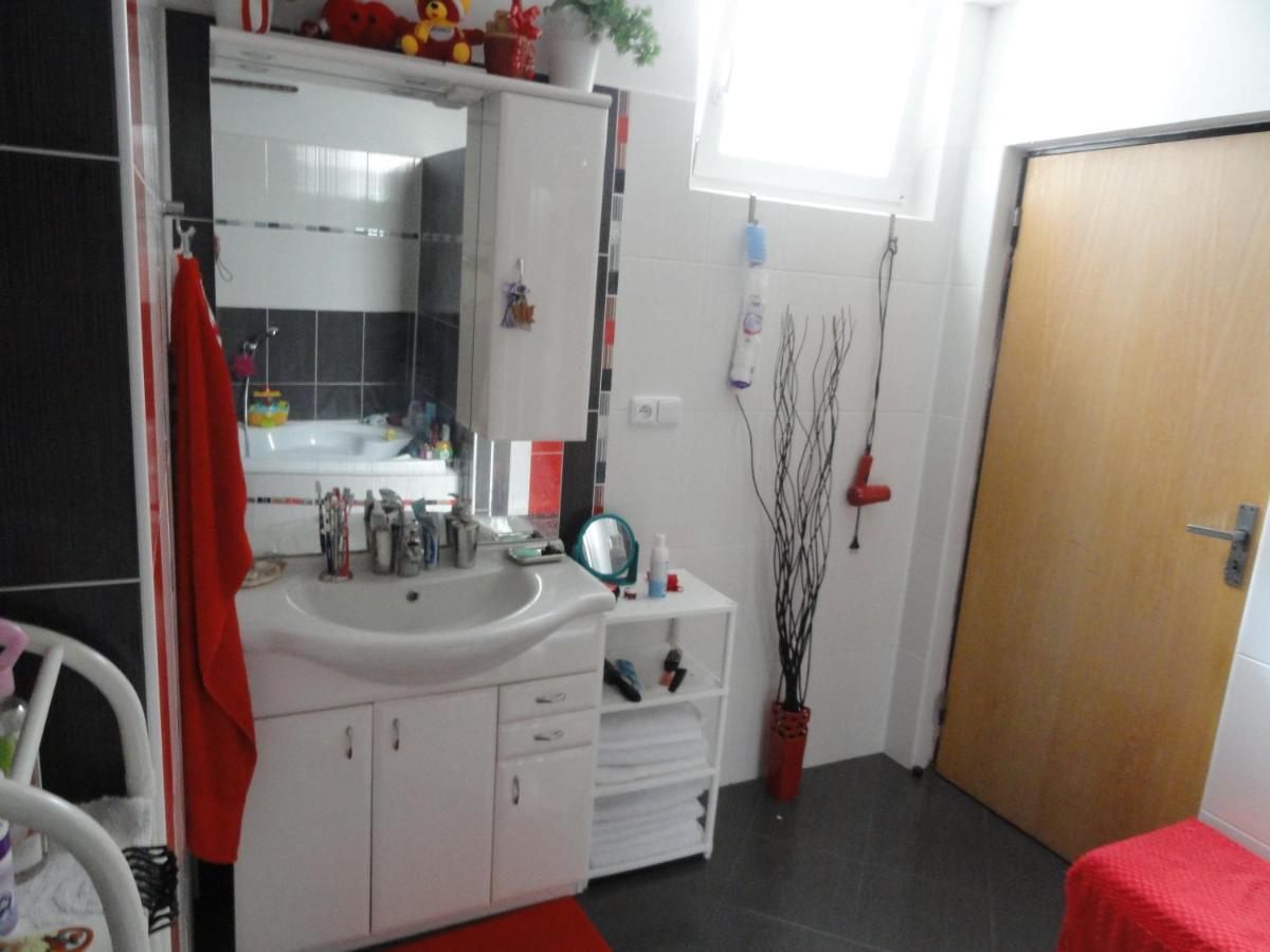 Apartmán Woodcock Poniklá Exteriér fotografie